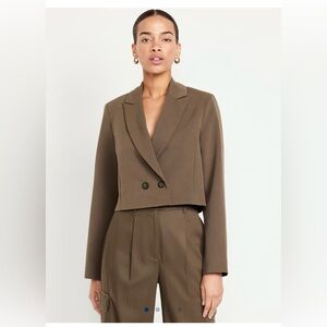 Old Navy olive cropped blazer sz. Medium tall